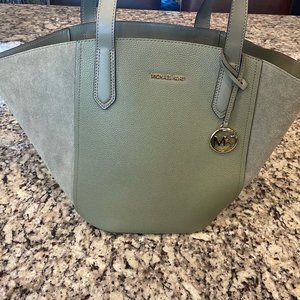 Michael Kors Portia Large Tote Leather Army Green